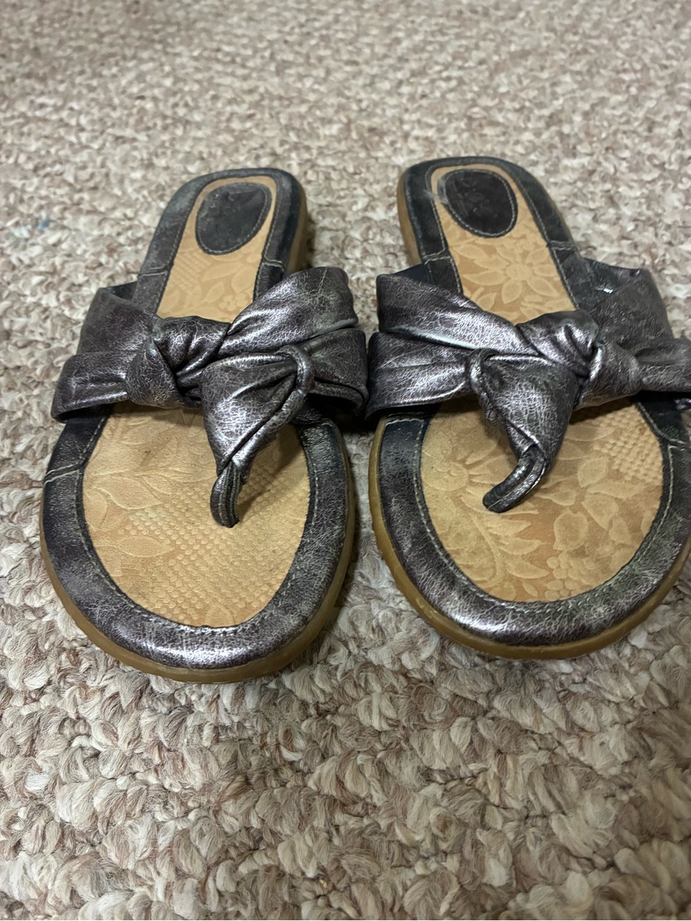 B.o.c metallic silver sandals size 8